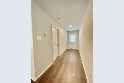 126 E Ash St, Angleton, TX 77515 - Photo 15