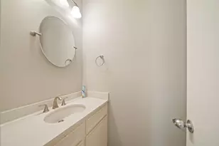 130 Sugar Berry Cir, Houston, TX 77024 - Photo 19