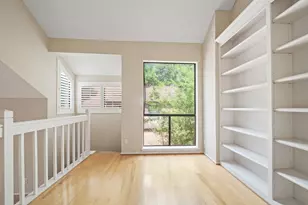 130 Sugar Berry Cir, Houston, TX 77024 - Photo 13