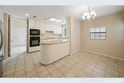 130 Sugarberry Circle, Houston, TX 77024 - Photo 17