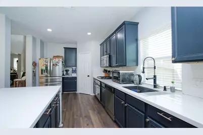 93 N Frontera Circle, The Woodlands, TX 77382 - Photo 17