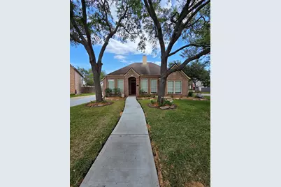 106 Palm Castle, League City, TX 77573 - Photo 3