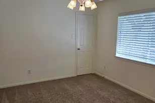 106 Palm Castle, League City, TX 77573 - Photo 9