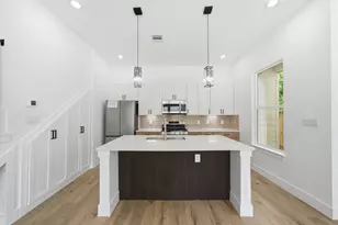 8910 Knoll Leaf Dr, Houston, TX 77080 - Photo 3