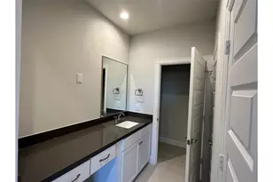 2802 Grand Fountains Dr, Houston, TX 77054 - Photo 9