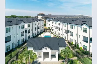 2802 Grand Fountains Drive #F, Houston, TX 77054 - Photo 5