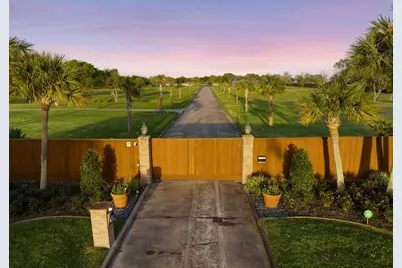 102 S R Street, La Porte, TX 77571 - Photo 43