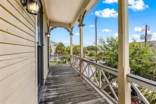 2002 Avenue K, Galveston, TX 77550 - Photo 35