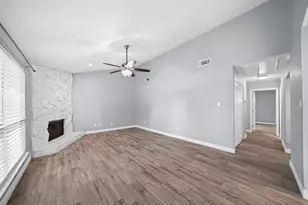 8 Hideaway Dr, Friendswood, TX 77546 - Photo 7