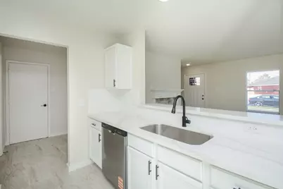 4903 S Lazy Ridge Road, Houston, TX 77053 - Photo 9