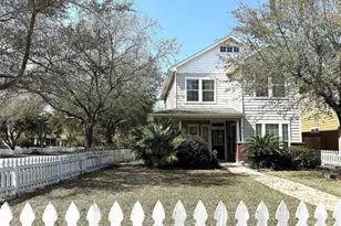 7138 Sun Village Dr, Houston, TX 77083 - Photo 3