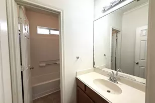 7138 Sun Village Dr, Houston, TX 77083 - Photo 23