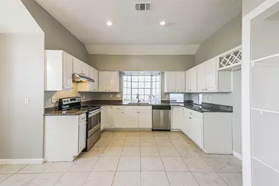 5507 Village Springs Drive, Kingwood, TX 77339 - Photo 17
