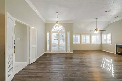 5507 Village Springs Drive, Kingwood, TX 77339 - Photo 11