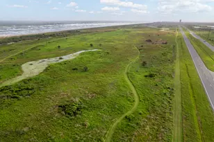 14432 Spyglass Cir, Galveston, TX 77554 - Photo 45