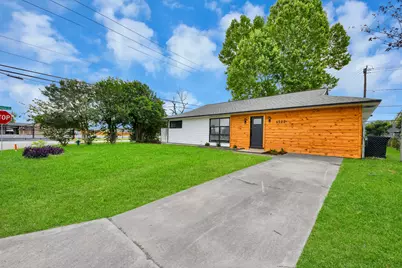 6522 Belarbor Street, Houston, TX 77087 - Photo 1
