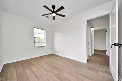 6522 Belarbor Street, Houston, TX 77087 - Photo 23