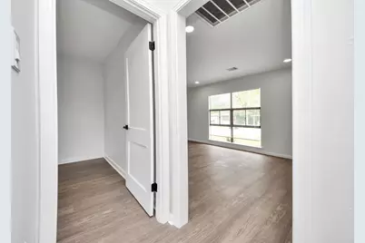 6522 Belarbor Street, Houston, TX 77087 - Photo 21