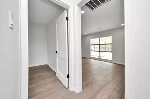 6522 Belarbor St, Houston, TX 77087 - Photo 21