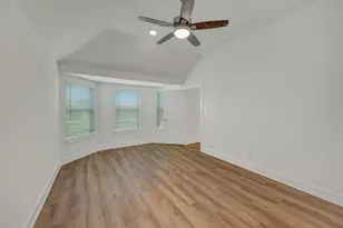 13922 Baikal Mnr Dr, Santa Fe, TX 77510 - Photo 25