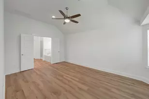 13922 Baikal Mnr Dr, Santa Fe, TX 77510 - Photo 23
