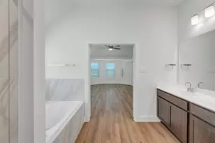 13922 Baikal Mnr Dr, Santa Fe, TX 77510 - Photo 29
