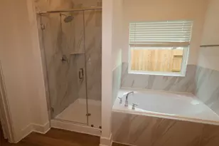 13922 Baikal Mnr Dr, Santa Fe, TX 77510 - Photo 11