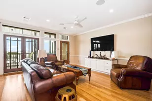 2720 Lighthouse Dr, Houston, TX 77058 - Photo 9