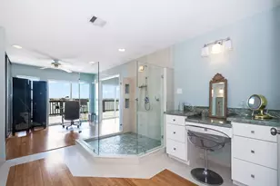 2720 Lighthouse Dr, Houston, TX 77058 - Photo 25