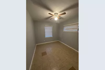 4701 Hoffman Street, Houston, TX 77026 - Photo 9