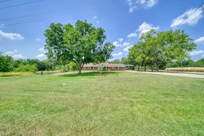 1927 Highway 75 N, Madisonville, TX 77864 - Photo 1