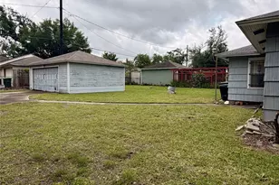 1018 Worthshire St, Houston, TX 77008 - Photo 5