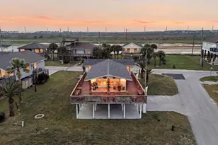 13001 John Reynolds Rd, Galveston, TX 77554 - Photo 27