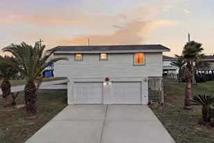 13001 John Reynolds Rd, Galveston, TX 77554 - Photo 29