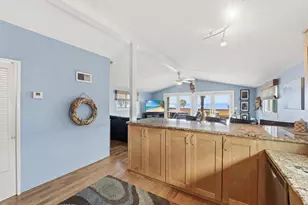 13001 John Reynolds Rd, Galveston, TX 77554 - Photo 5