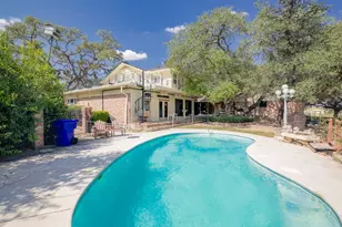 1101 Clark St, Yoakum, TX 77995 - Photo 41