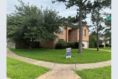 2601 Easton Springs Court, Pearland, TX 77584 - Photo 25