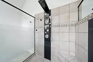 12625 Memorial Dr, Houston, TX 77024 - Photo 25