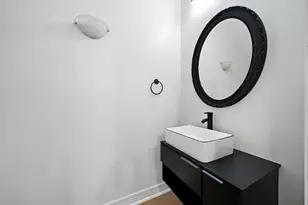 12625 Memorial Dr, Houston, TX 77024 - Photo 9