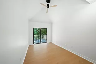 12625 Memorial Dr, Houston, TX 77024 - Photo 19