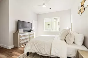 1702 Bringhurst St, Houston, TX 77020 - Photo 19