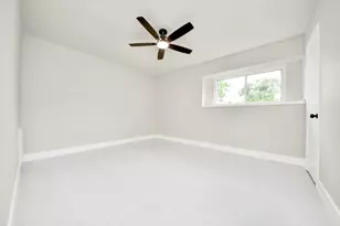 7403 Shady Arbor Ln, Houston, TX 77040 - Photo 29