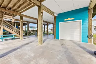 940 Driftwood Dr, Crystal Beach, TX 77650 - Photo 31