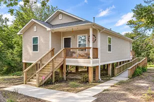 301 Bayou Dr, Channelview, TX 77530 - Photo 1