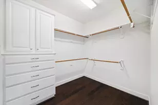 1611 Hill Spring Dr, Sugar Land, TX 77479 - Photo 17