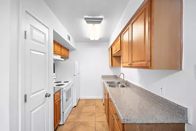 2828 61st Street #906, Galveston, TX 77551 - Photo 1