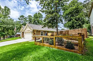 1856 Rollingwood Dr, Huntsville, TX 77340 - Photo 1
