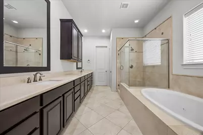 2024 Fannin Station S, Houston, TX 77045 - Photo 15