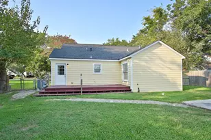 811 10th Ave N, Texas City, TX 77590 - Photo 31