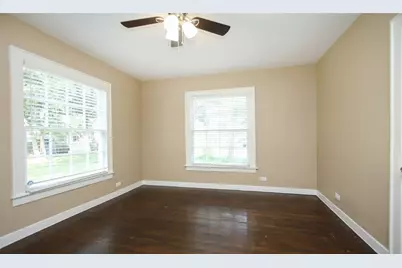 811 10th Avenue N, Texas City, TX 77590 - Photo 17